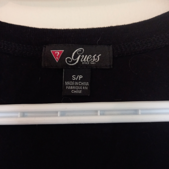 Guess T-Shirt - Picture 3 of 3